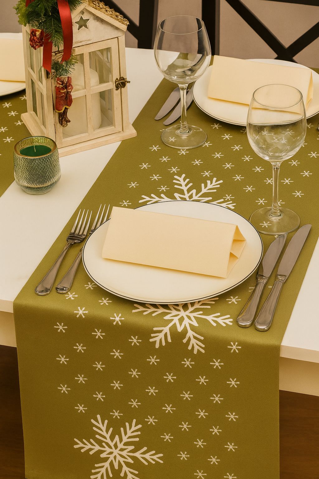 2 Rollen Airlaid Kerst Tafelloper 3-in-1 met Scheurlijn om de 40 cm – 40 x 320 cm – Kerstmotief – Tafelloper, Placemats & Tête-à-Tête – Goud - 2 Stuks - Afbeelding 2